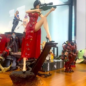 Ida Wang hand-held toys